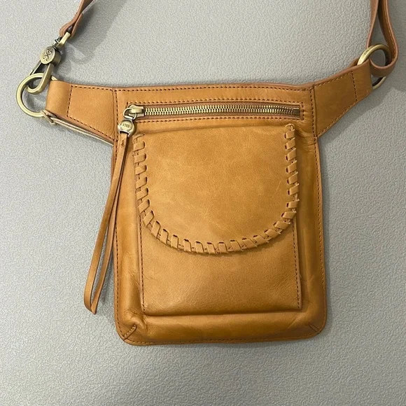 HOBO Romeo Leather Belt Bag. - Picture 3 of 17